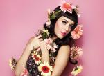 Katy Perry fond écran katy perry recouverte de fleurs fond ton rose