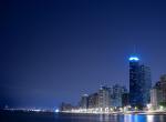 Chicago la nuit fond ecran hd ton bleu feu artifice au loin sur lac