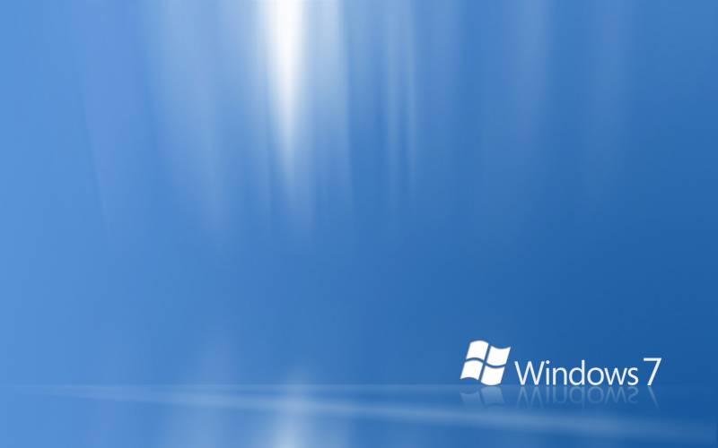 Windows seven fond ecran windows 7 dégradé de bleu + reflet du logo