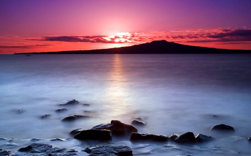 Coucher de soleil couleurs incroyagles islande eau vapeur chaude