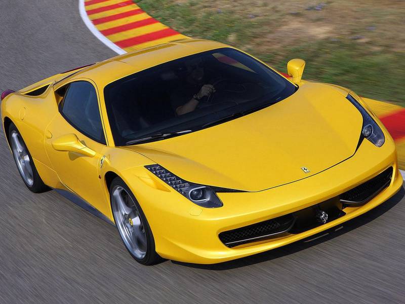 Ferrari jaune fond ecran vehicule grand tourisme jaune circuit vibreurs route sensation vitesse virage gazon