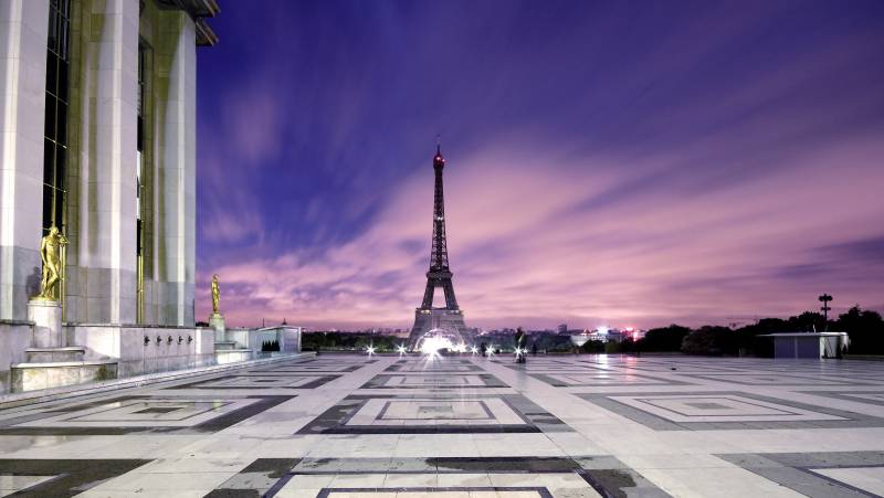 Trocadero vue sur tour eiffel paris à l'aube